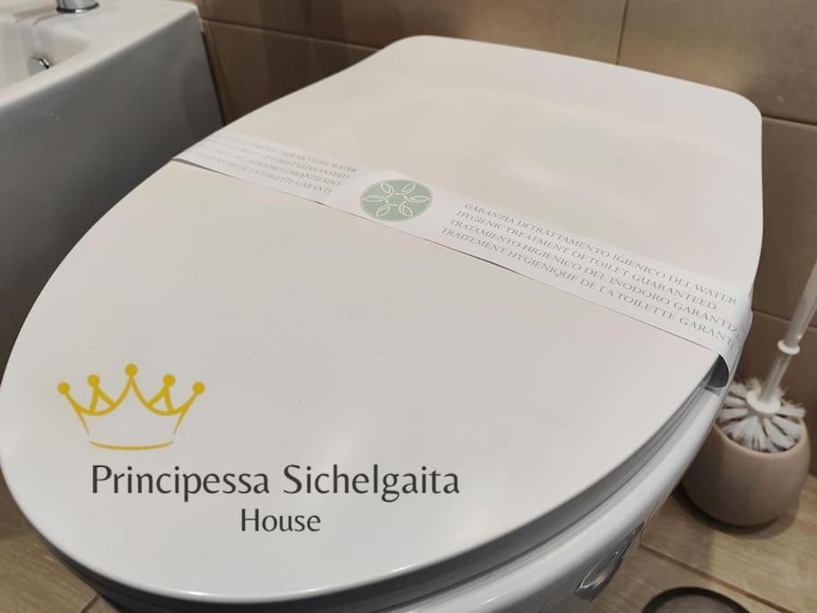 Principessa Sichelgaita House Villa Salerno Exterior photo